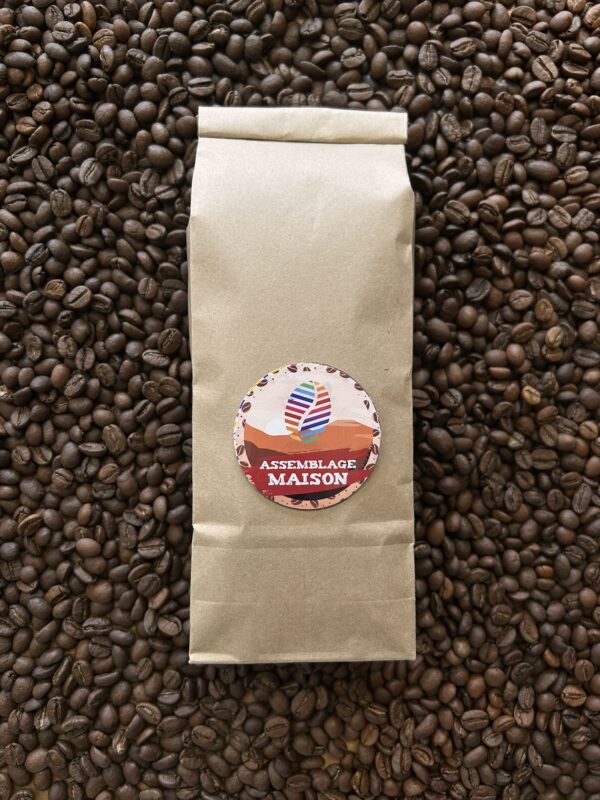 Grains de café Assemblage Maison, mélange corsé et équilibré d’Arabica du Brésil et du Mexique avec Robusta d’Inde