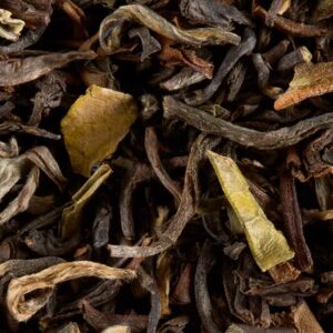 Boîte de thé noir Dammann – Altitude, mélange de Darjeeling, Népal et Sikkim aux notes fruitées et muscatées.