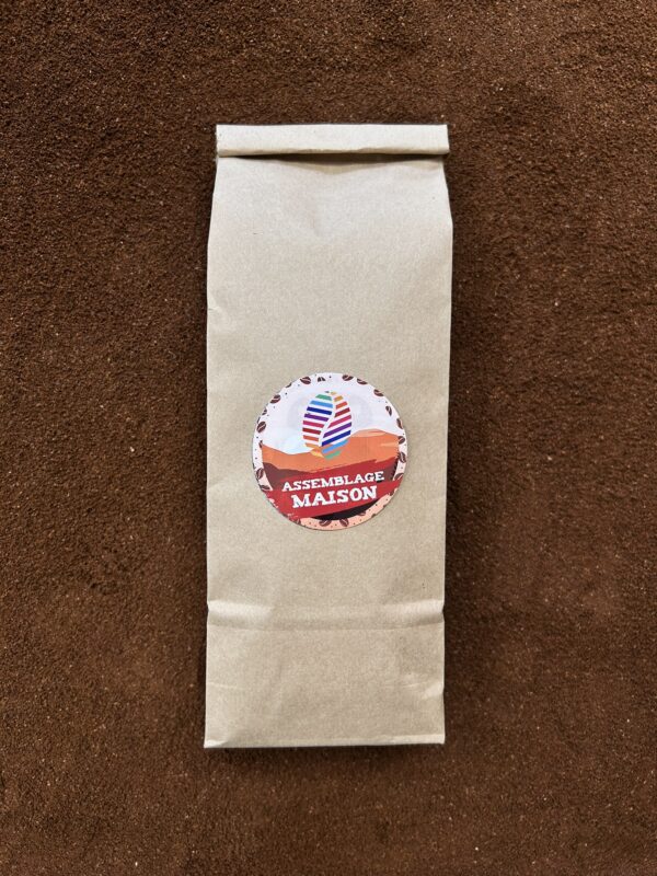Café Assemblage Maison, mélange corsé et équilibré d’Arabica du Brésil et du Mexique avec Robusta d’Inde