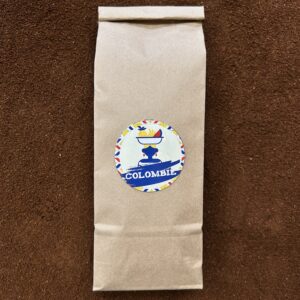 Café de Colombie – Huila – MOULU, café de spécialité cultivé entre 2000 et 2200 m d’altitude, aux arômes d’épices, cacao, noix et chocolat au lait