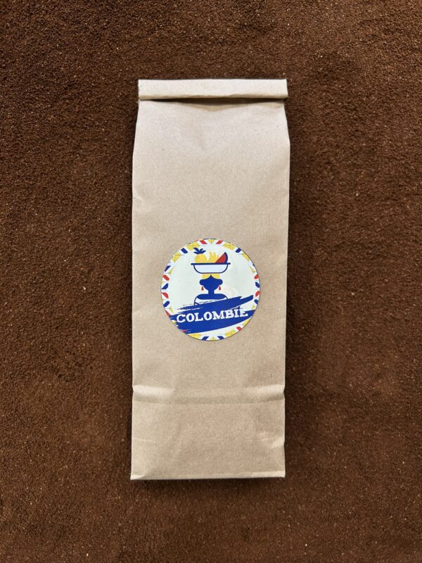 Café de Colombie – Huila – MOULU, café de spécialité cultivé entre 2000 et 2200 m d’altitude, aux arômes d’épices, cacao, noix et chocolat au lait