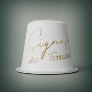CAPSULES SIGNATURE - Terramoka (15 capsules compatibles Nespresso®). Assemblage 100% Arabica Bio (Inde, Éthiopie, Brésil), noté 4,9/5. Profil fruité et persistant. Capsules Zéro Déchet compostables.