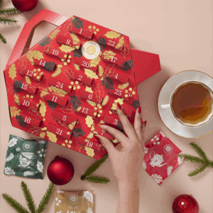 Calendrier de l'Avent COMPAGNIE & CO - 2025 inspiré du tea time à l'anglaise, contenant 25 sachets Berlingo® de thés et infusions, fabriqués en France.